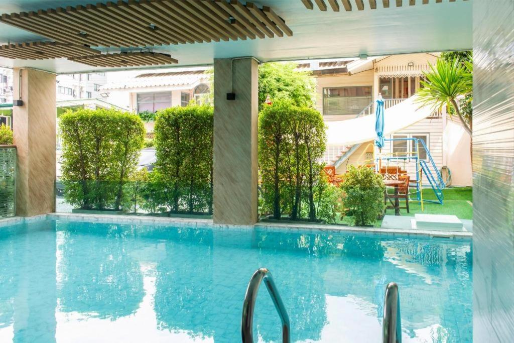 Resort Bangphlat Bangkok Eksteriør bilde
