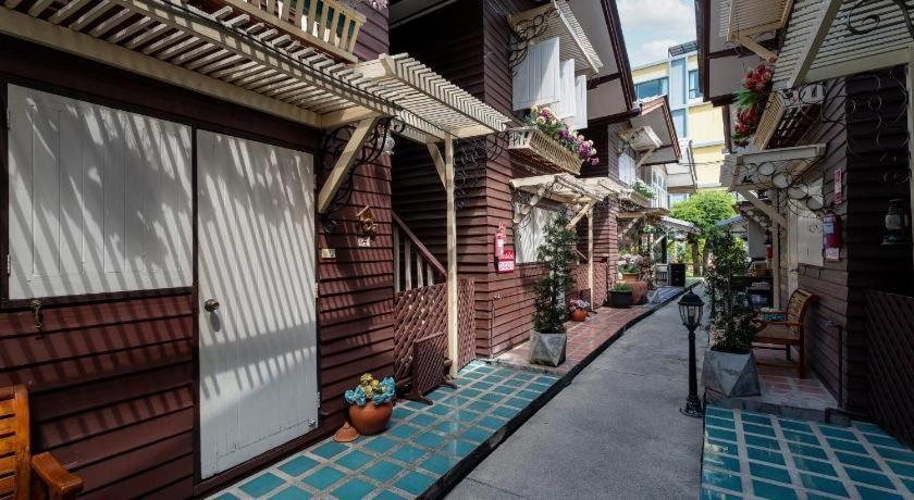 Resort Bangphlat Bangkok Eksteriør bilde