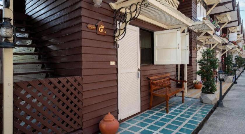 Resort Bangphlat Bangkok Eksteriør bilde