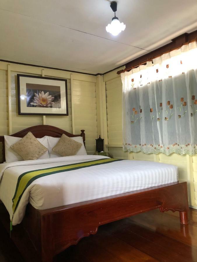 Resort Bangphlat Bangkok Eksteriør bilde