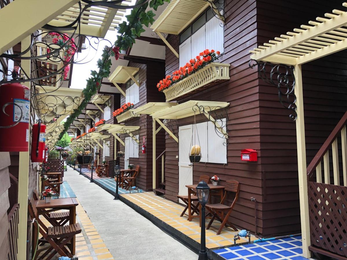 Resort Bangphlat Bangkok Eksteriør bilde