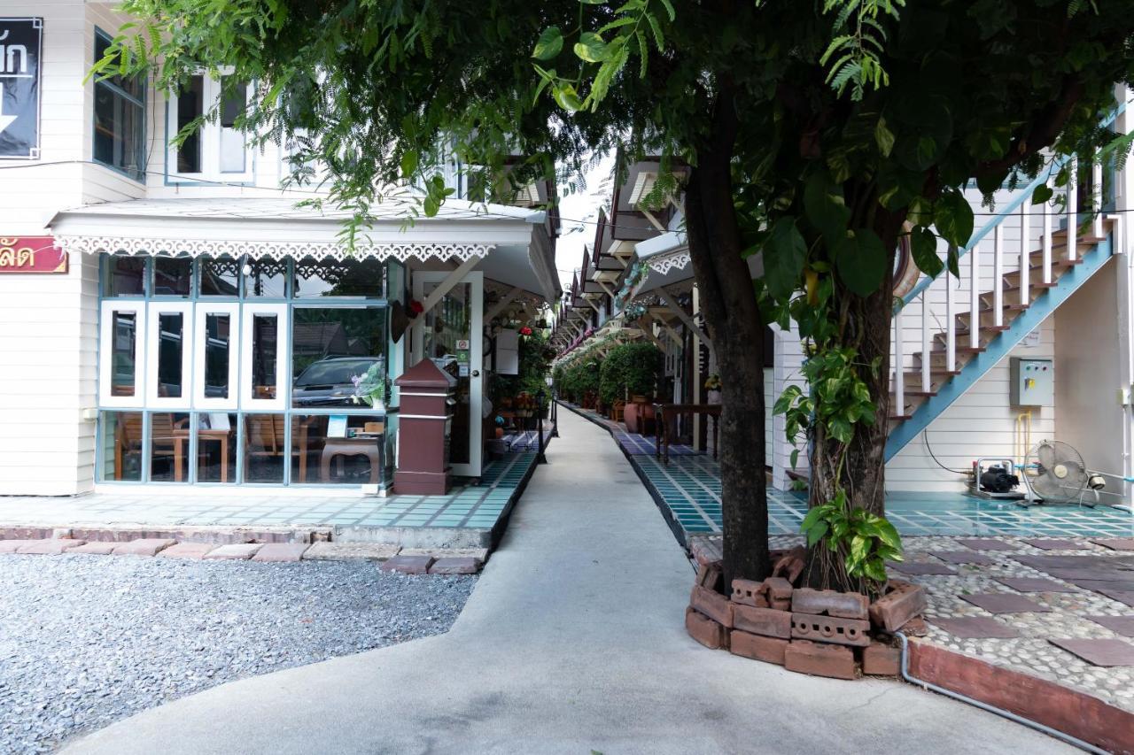 Resort Bangphlat Bangkok Eksteriør bilde